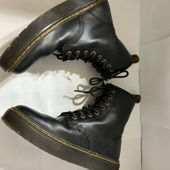 Dr Martens Boots Womens Black Combat Leather Lace Up Zavala AW004 Mens 7 Wo 8 - Picture 1 of 9